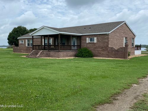 2138 Eagle Lake Shore Rd, Vicksburg, MS, 39183-7395 | Card Image