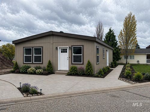 300-421 S Curtis Rd, Boise, ID, 83705-1069 | Card Image