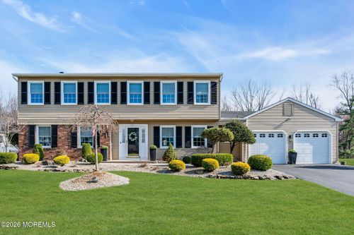 27 Heron Dr, Marlboro, NJ, 07746-1904 | Card Image