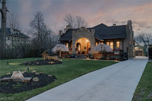 12973 Clifton Blvd, Lakewood, OH, 44107-1515 | Card Image
