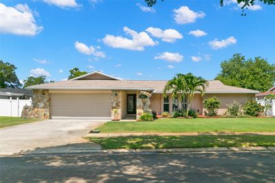 9414 Laura Anne Drive, House other with 4 bedrooms, 2 bathrooms and null parking in Seminole FL | Image 2