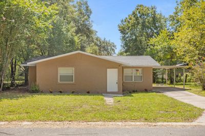 516 Pitt Street, House other with 3 bedrooms, 1 bathrooms and null parking in Wildwood FL | Image 1