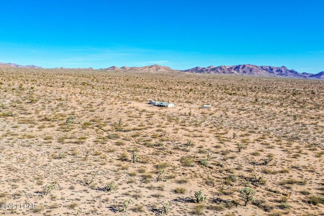 7190 E Red Barrel Dr, House other with 3 bedrooms, 2 bathrooms and null parking in Yucca AZ | Image 59