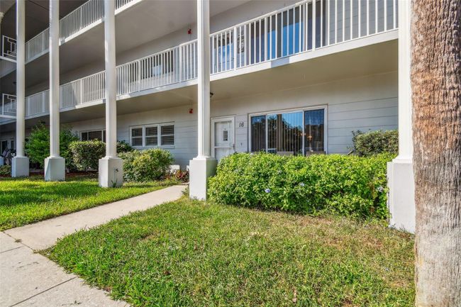 16 - 2450 Canadian Way, Condo with 2 bedrooms, 2 bathrooms and null parking in Clearwater FL | Image 2