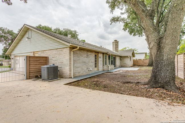 1422 Synandra St, House other with 3 bedrooms, 2 bathrooms and null parking in San Antonio TX | Image 24
