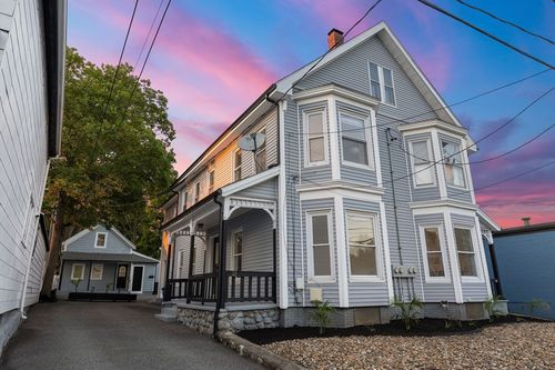12 Gould St, Stoneham, MA, 02180-3820 | Card Image