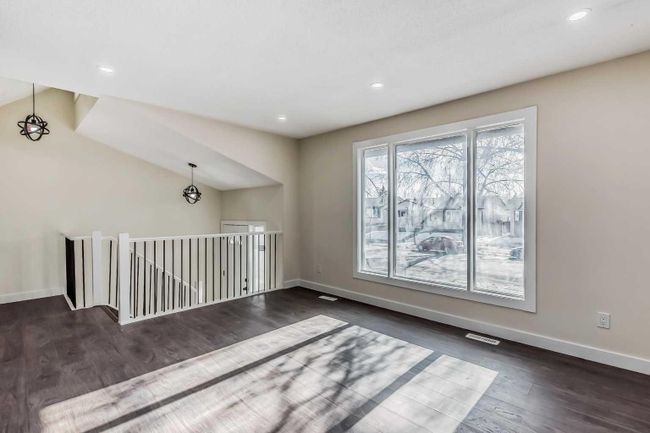 4510 44 Avenue Ne, Home with 4 bedrooms, 3 bathrooms and 2 parking in Calgary AB | Image 11