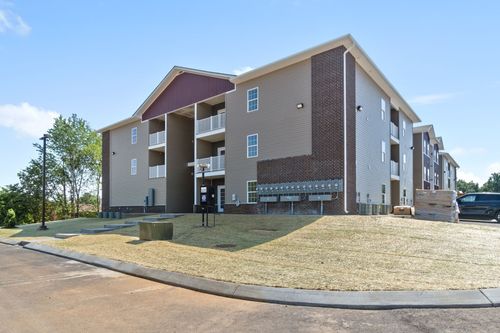 apt-a302-229 E Johnson Cir, Clarksville, TN, 37040-2777 | Card Image