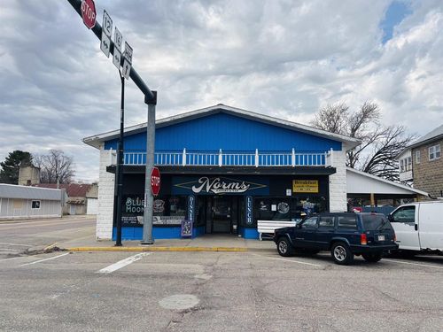 106 N Wisconsin St, LYNDON STATION, WI, 53944-9101 | Card Image