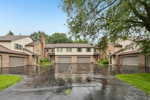 25 Melrose St, Westmont, IL, 60559-5109 | Card Image