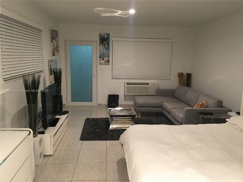 apt-407-158 Ocean Dr, Miami Beach, FL, 33139-7237 | Card Image