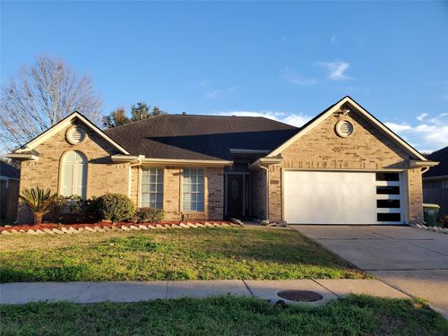 2107 Tower Bridge Rd, Pearland, TX, 77581-4632 | Card Image