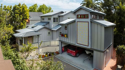 1623 Chapala St, SANTA BARBARA, CA, 93101-2911 | Card Image