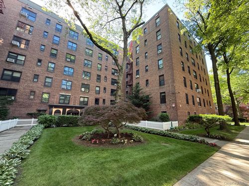2p-83-20 98th St, Woodhaven, NY, 11421-1632 | Card Image