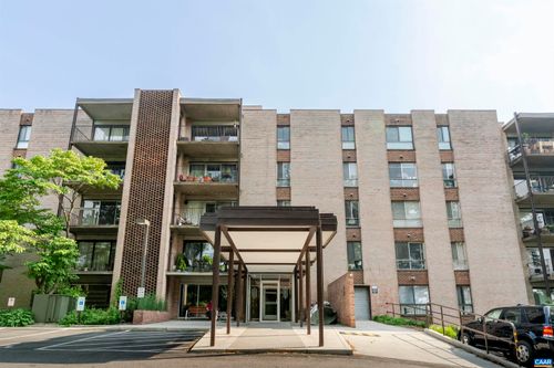 apt-613-511 1st St N, CHARLOTTESVILLE, VA, 22902-4653 | Card Image