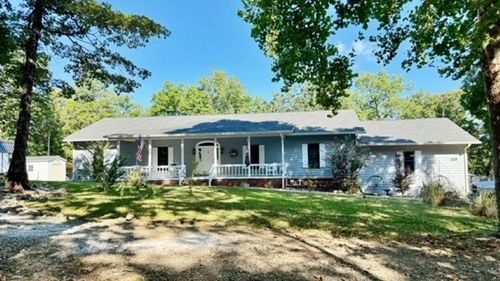 128 Powhatan Dr, Cherokee Village, AR, 72529-2136 | Card Image