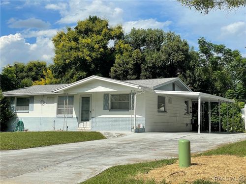 9 Oak Knoll St, Beverly Hills, FL, 34465-3759 | Card Image