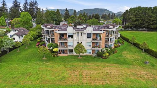 102-6585 Country Rd, Sooke, BC, V9Z0W8 | Card Image