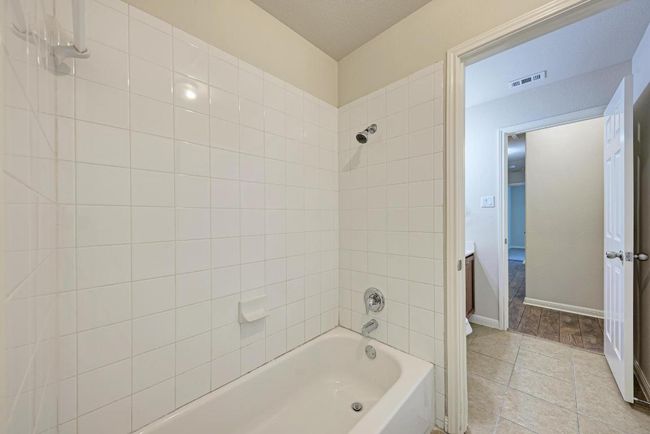 486 Nottingham Loop, House other with 3 bedrooms, 2 bathrooms and 4 parking in Kyle TX | Image 28
