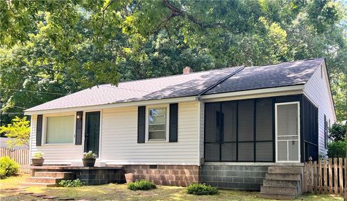 405 Saunders Dr, Asheboro, NC, 27203-3844 | Card Image