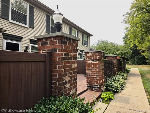 41348 Northwind Dr, Canton, MI, 48188-1314 | Card Image