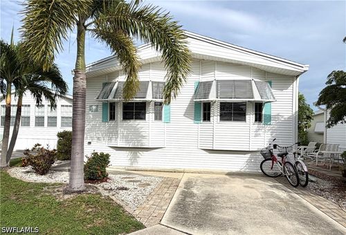 4580 Slash Pine Way E, ESTERO, FL, 33928 | Card Image