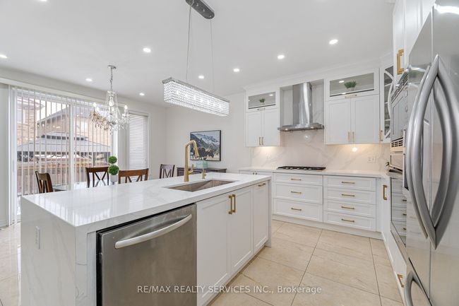 71 Vanderpool Cres, House other with 7 bedrooms, 5 bathrooms and 4 parking in Brampton ON | Image 15