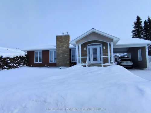 235 Mckelvie St, New Liskeard, ON, P0J1P0 | Card Image
