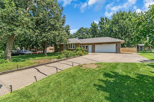 9951 Cottonwood St Nw, Coon Rapids, MN, 55448-5251 | Card Image