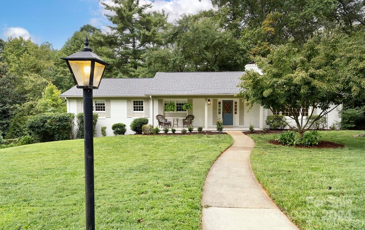 Pheasant Dr, Asheville, NC 28803