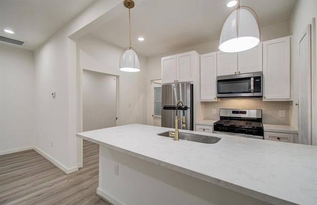 4006 Navigation Blvd, Home with 1 bedrooms, 1 bathrooms and null parking in Houston TX | Image 12