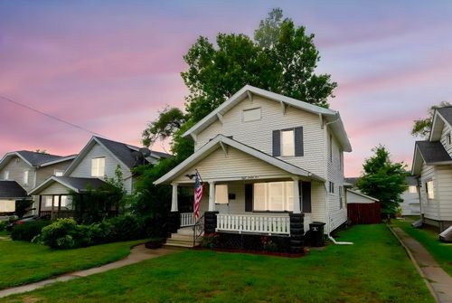 821 S 34th St, South Bend, IN, 46615-2330 | Card Image