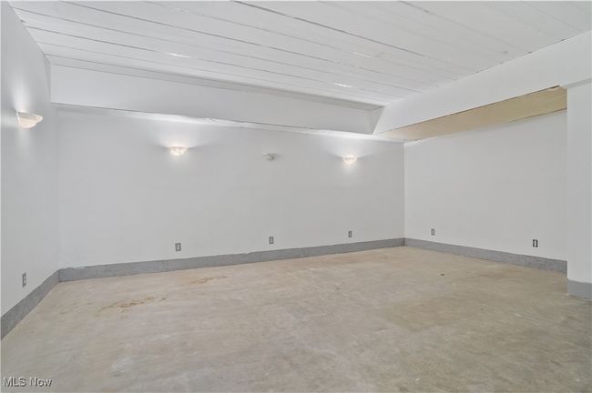 38875 State Route 344, House other with 3 bedrooms, 2 bathrooms and null parking in Leetonia OH | Image 28