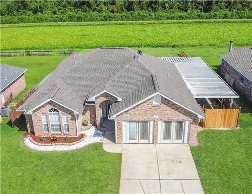 82 Moss Dr, La Place, LA, 70068-6452 | Card Image