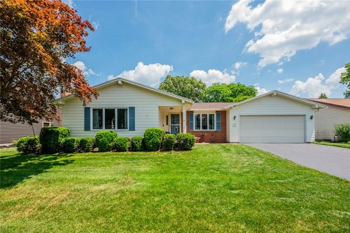 112 Pin Oak Ln, Irondequoit, NY, 14622-2382 | Card Image