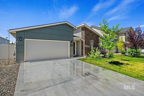 3267 S Walnut Ridge Way, Nampa, ID, 83686-6763 | Card Image