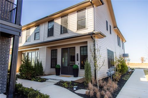 4607 S 47th St, Rogers, AR, 72758-8735 | Card Image