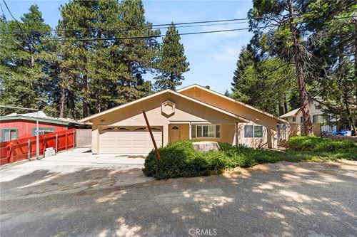 31686 Luring Pines Cir, Running Springs, CA, 92382 | Card Image