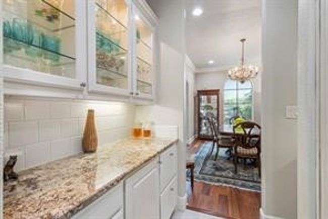 6810 Westover Dr, House other with 4 bedrooms, 5 bathrooms and null parking in Granbury TX | Image 11
