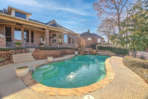 163 Edgewood Dr, Montgomery, TX, 77356-8409 | Card Image