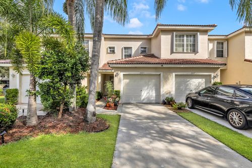 9723-9723 Lago Dr, Boynton Beach, FL, 33472-2769 | Card Image