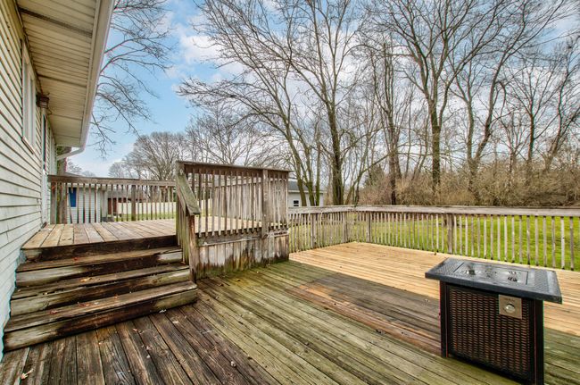 Deck | Image 13