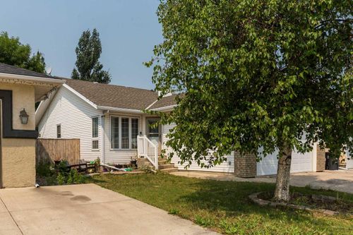 14 Heritage Rd W, Lethbridge, AB, T1K6T8 | Card Image