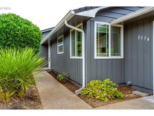 2574 Sorrel Way, Eugene, OR, 97401-5506 | Card Image