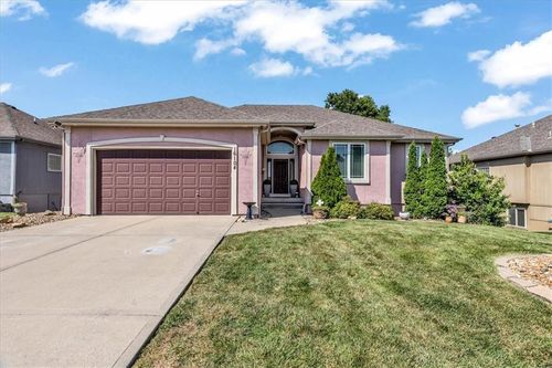 16104 E 76th St, Kansas City, MO, 64139-1341 | Card Image
