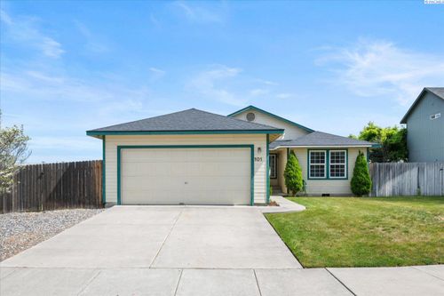 101 S Van Buren Ct, Kennewick, WA, 99336 | Card Image