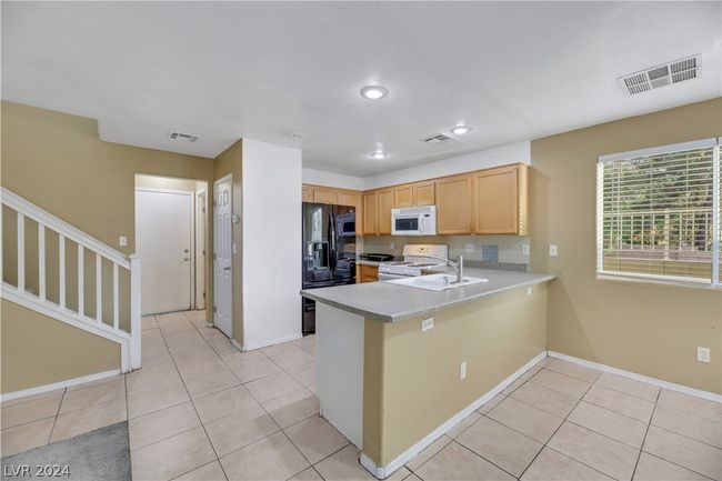 1951 Sundown Canyon Drive, House other with 3 bedrooms, 2 bathrooms and null parking in Henderson NV | Image 6