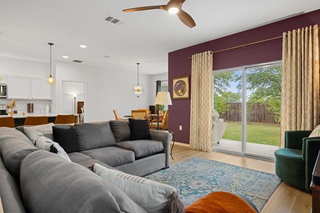 6404 Routenburn St, House other with 4 bedrooms, 2 bathrooms and 4 parking in Austin TX | Image 10