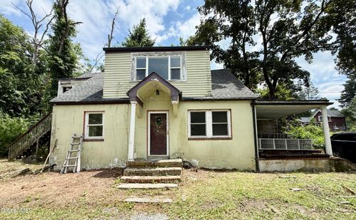 14 Magurno Lane, Poughkeepsie, NY, 12603 | Card Image