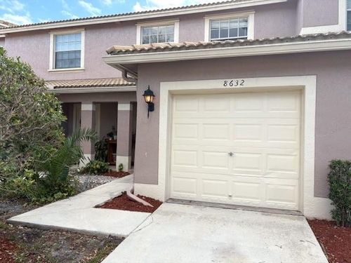 8632 S Southgate Shores Cir, Tamarac, FL, 33321-8131 | Card Image